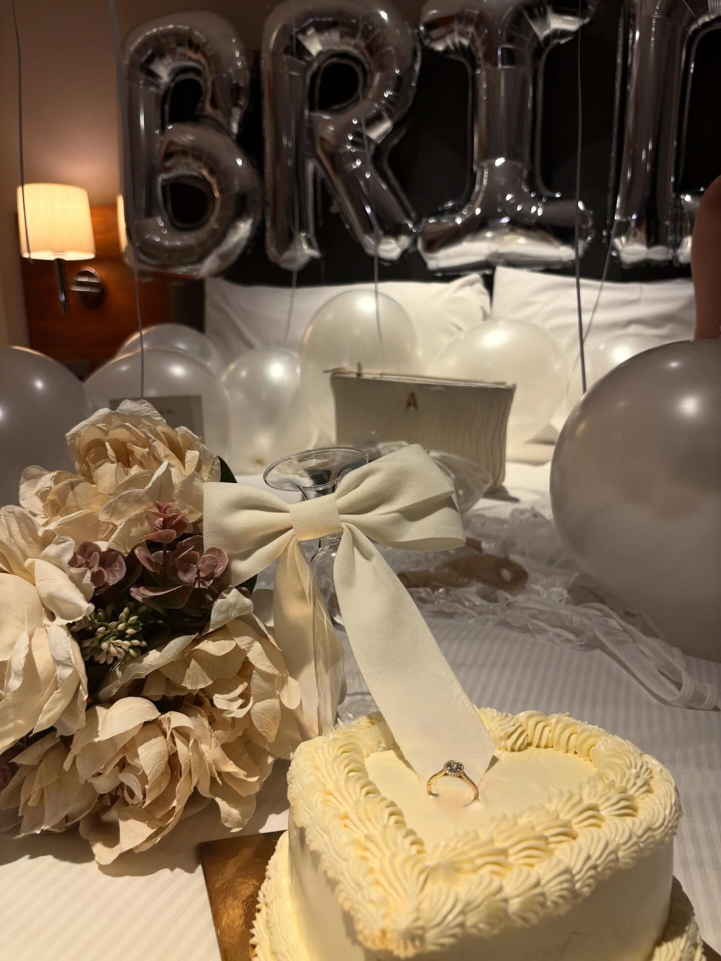 Weddings detail 1